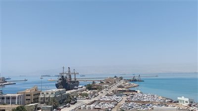تداول ١٢ألف طن بضائع و٦٥٩ شاحنة بموانئ البحر الأحمر 