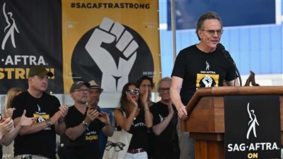 نجوم هوليوود ينظمون مظاهرات ضخمة ضد الذكاء الإصطناعى