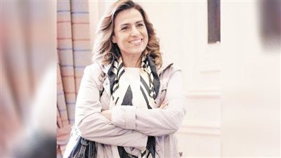 «سيمون»: دخلت عالم الفن بالصدفة.. وتعلمت الكثير من سيدة الشاشة العربية