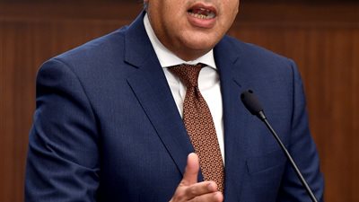 رئيس الوزراء يتفقد مشروعات مدينة العلمين الجديدة 