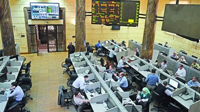 البورصة تربح 9.6 مليار جنيه وسط تباين مؤشراتها في مستهل تعاملات اليوم 