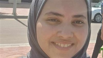 طالبة مصرية بالخارج تطالب بزيادة أعداد الأماكن المخصصة بالجامعات المصرية (خاص)