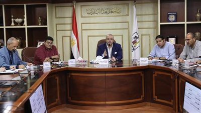 قبول 9 تظلمات وتقنين 53 طلبًا على الأراضي الزراعية