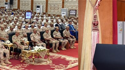 وزير الدفاع والإنتاج الحربي يلتقي عددًا من مقاتلي المنطقة الغربية العسكرية