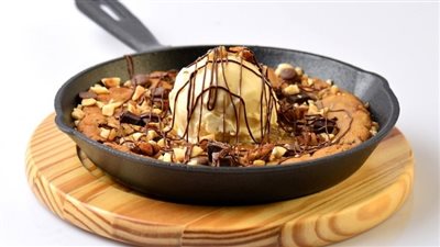 أسهل طريقة لتحضير كيكة الكوكيز في المنزل