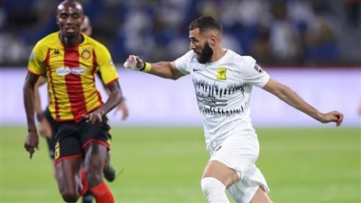 بنزيما يقود الاتحاد للفوز على الترجي في البطولة العربية