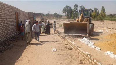 إزالة 6 حالات تعدٍّ على أملاك الدولة بقروى الغربى بهجورة بنجع حمادي