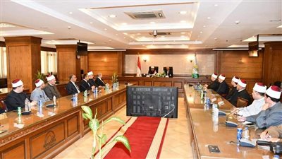 وزير الأوقاف ومحافظ الجيزة يلتقيان قيادات الدعوة بالمحافظة