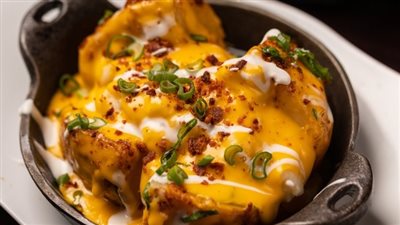 اصنعي بطاطس بالفرن علي طريقة المطبخ المكسيكي 