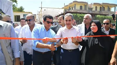 وزير الشباب والرياضة ومحافظ الغربية يفتتحان أعمال تطوير 3 ملاعب