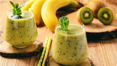 يقوي المناعة.. طريقة عمل عصير الكيوي بالموز