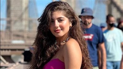 مايان السيد تسرق الأضواء بالحرير الناعم ومكياج ترابي عبر إنستجرام