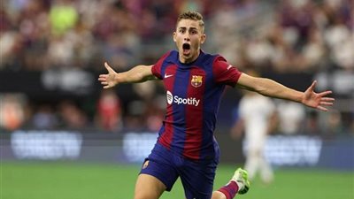 تشخيص إصابة فيرمين لوبيز لاعب برشلونة بعد خضوعه للفحص الطبي 