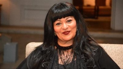 فريدة سيف النصر: البوتوكس من سم الثعابين 