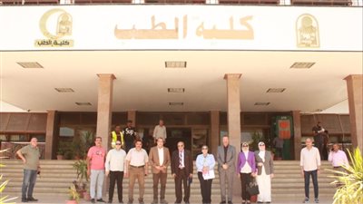 جامعة أسيوط الأهلية تستقبل لجنة من القطاع الطبي بالمجلس الأعلى للجامعات
