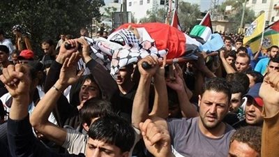 استشهاد شاب فلسطيني برصاص الاحتلال الإسرائيلي قربة بلدة العيزرية بالقدس 