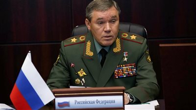رئيس أركان الجيش الروسي يتفقد قوات بلاده في زابوريجيا