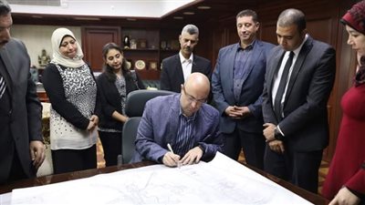 محافظ بني سويف يعتمد المخطط الاستراتيجي لمدينة إهناسيا 