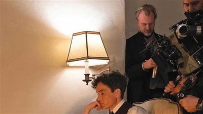 كيليان مورفي مع المخرج كريستوفر نولان من كواليس Oppenheimer