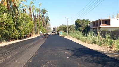 محافظ أسيوط .. استكمال أعمال رصف طريق أسيوط - البداري