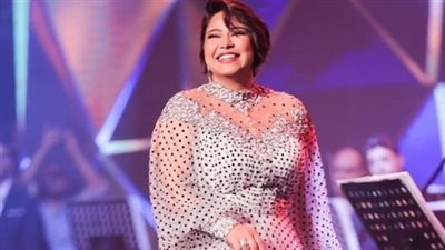 ظهور مفاجيء لشيرين عبدالوهاب مع زوجها وبناتها بعد أنباء محاولتها الانتحار (شاهد)