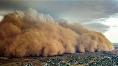  عاصفة مدمرة تقترب من بريطانيا.. والأرصاد: أحذروا 