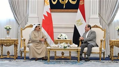 لقاء أخوى بين الرئيس السيسى والعاهل البحريني بمدينة العلمين