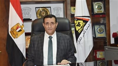 رئيس جهاز تعليم الكبار: 