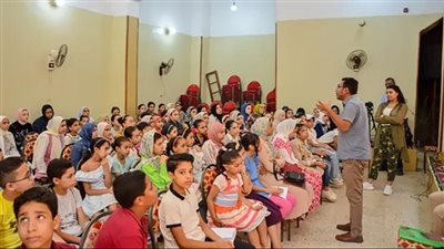 هيثم السيد.. حكاية راوى قصص الأطفال يطوف القرى بـ