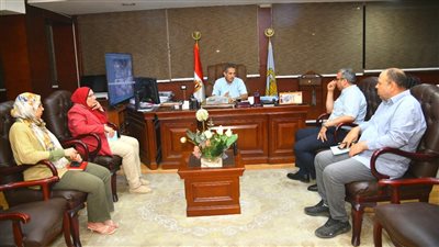 محافظ الغربية يناقش الموقف التنفيذي للمشروعات الجارية  