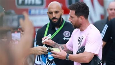 إنتر ميامي.. ميسي يتسبب في وقف عامل نظافة عن عمله (تفاصيل الواقعة)