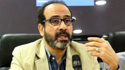 تفاصيل اختيار تصميم بوستر مهرجان الإسماعيلية للأفلام التسجيلية في دورته الـ ٢٥ 