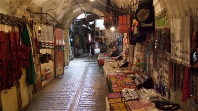 مكفوفون في القدس برعوا في الأعمال اليدوية