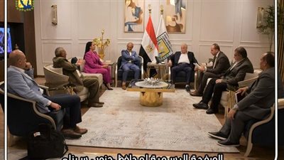 محافظ جنوب سيناء يبحث شراء خمس أتوبيسات كهرباء بمدينة شرم الشيخ