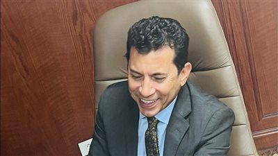 وزير الرياضة يهنئ منتخب الناشئين بالطائرة بعد تأهلهم لدور الثمانية بكأس العالم بالأرجنتين