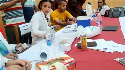 قافلة حياة كريمة الطبية تصل قرية عرابة أبو دهب بسوهاج  