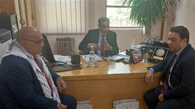 جامعة هليوبوليس تستقبل وفد سفارة فلسطين لدعم الطلبة الفلسطينيين