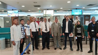 طلاب برنامج تكنولوجيا الخدمات السياحية والسفر بجامعة طيبة  يواصلون التدريب الصيفي بمطار الأقصر