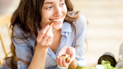 المكسرات وفوائدها للقلب.. درع طبيعي ضد الأمراض القلبية