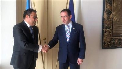 سفير مصر في براغ يلتقي بنائب وزير خارجية جمهورية التشيك