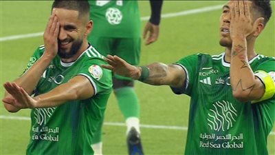 محرز يصنع وفيرمينو يسجل لـ أهلي جدة أمام الحزم في الشوط الاول 