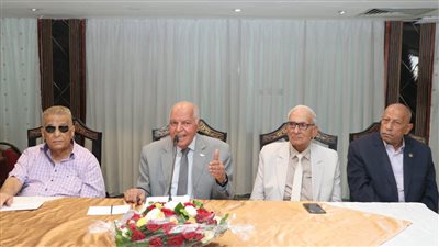 نقيب المعلمين يفتتح الدورة التثقيفية الـ82 حول أساليب التفكير والدراسات المستقبلية