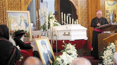 رحيل الأنبا ميشائيل راعى كنائس فى المهجر مؤسس الدير القبطى فى أوروبا