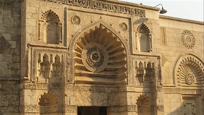 الجامع الأقمر شاهد على الفن الإسلامي العريق.. معلومات قبل افتتاحه