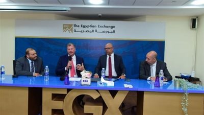رئيس البورصة يُكرم خريجي الجمعية المصرية للمحللين الفنيين