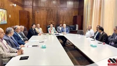 رئيس جامعة طنطا يكلف العمداء بتبني الأفكار المبتكرة لدعم الاقتصاد 