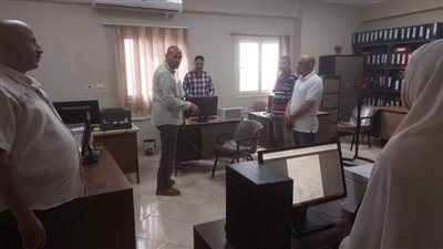 سكرتير بنى سويف يتابع تنفيذ قرارات الحكومة بالعمل يوم الأحد 