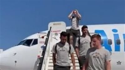 شاهد وصول بعثه برشلونة إلى مدريد استعدادًا لمباراة خيتافي 