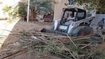 مركز الداخلة يواصل حملة النظافة بمدينة موط