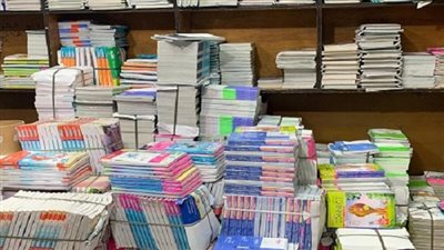 فى أسيوط.. الملخصات المستعملة بديل الكتب الخارجية الجديدة